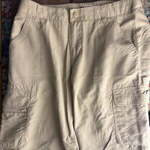 REI Tan Shorts Women's Cargo Size 8